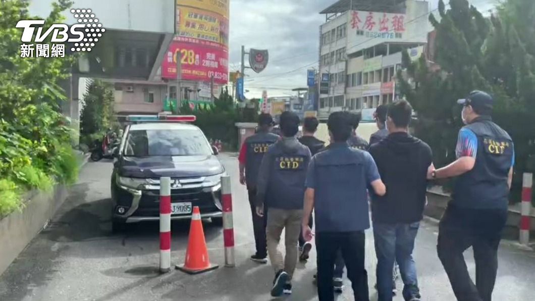 花蓮暗夜飛車追逐！1男中彈傷重不治　警逮8人送辦