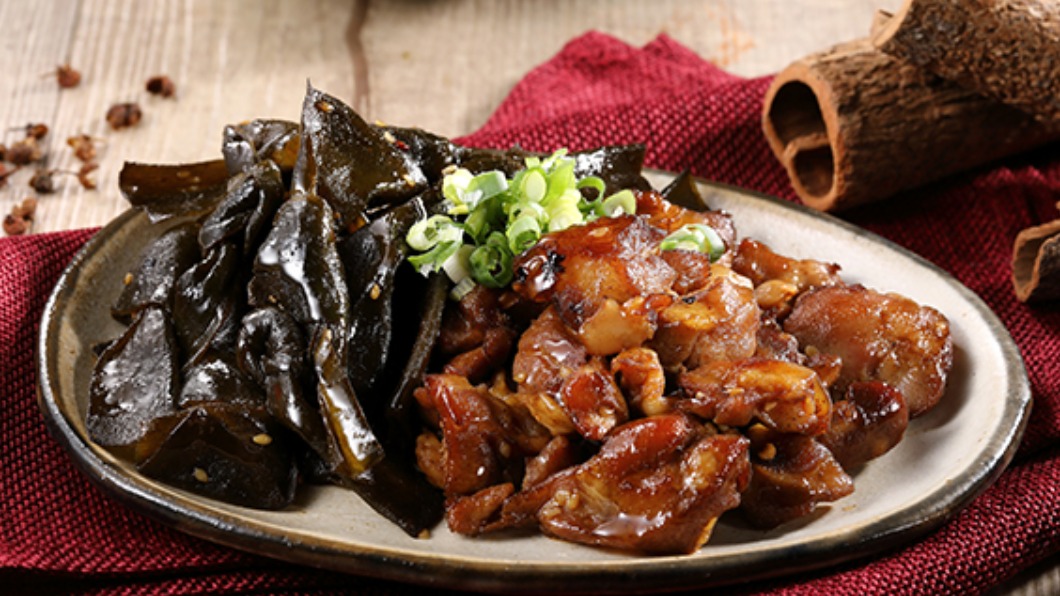丐幫滷味推出超澎派套餐。（圖／翻攝自丐幫滷味官網）