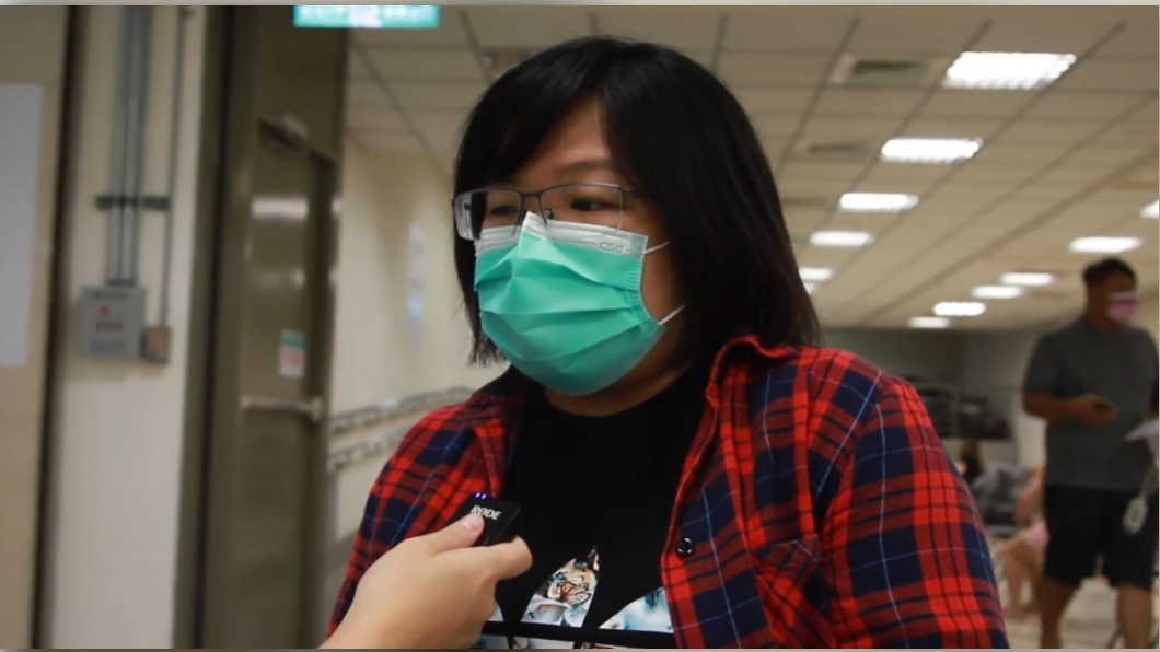 游姓孕婦說,打莫德納疫苗,小孩也可以得到一些抗體。(圖/台中市政府提供)