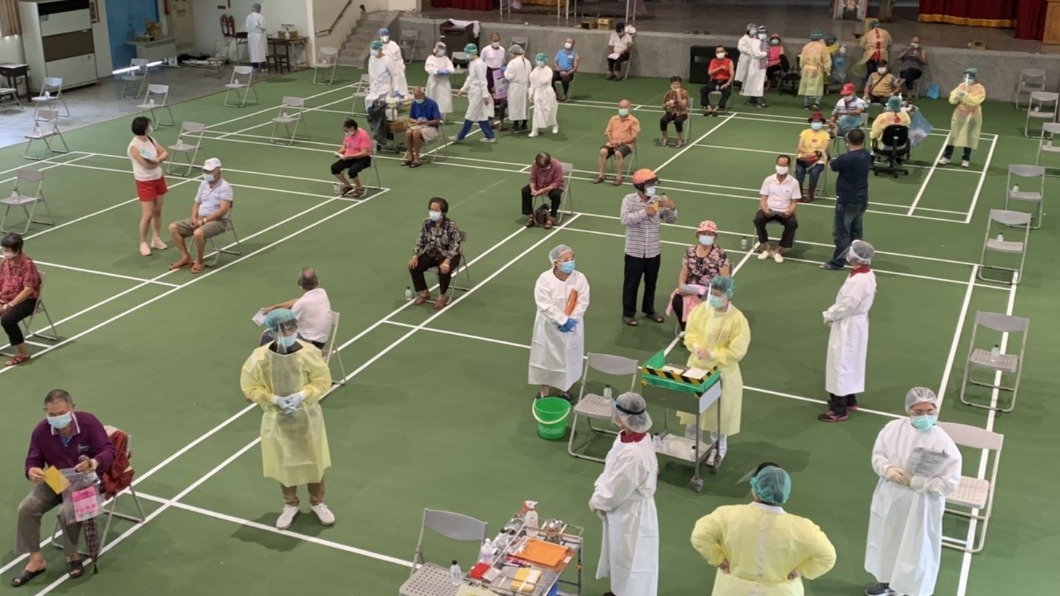 客家魂！高雄美濃「36瓶AZ打401人」　多打41人