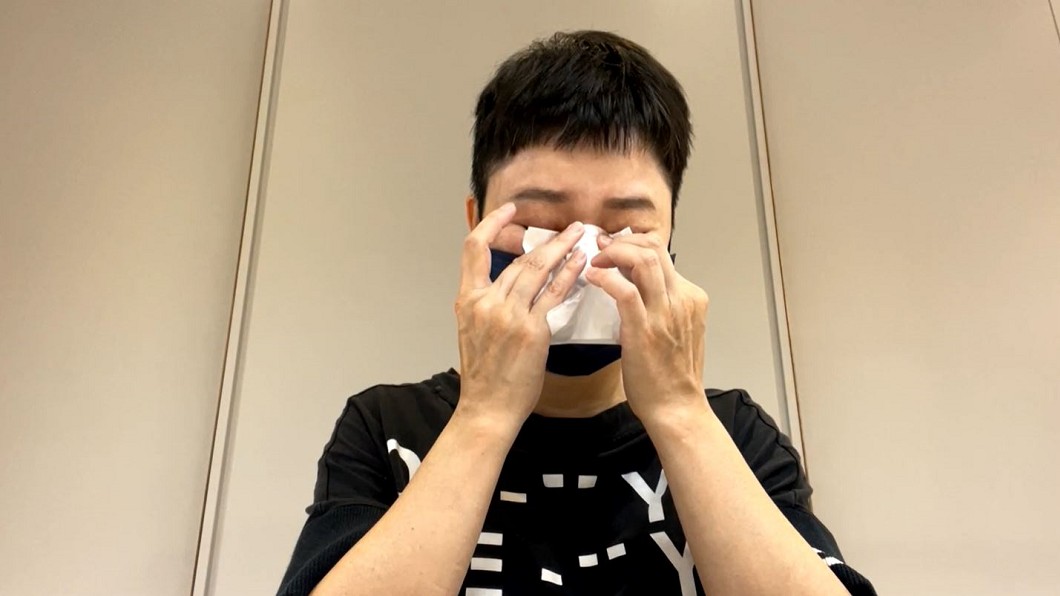 詹雅雯回憶起往事忍不住哭了。(圖/翻攝自詹雅雯臉書)