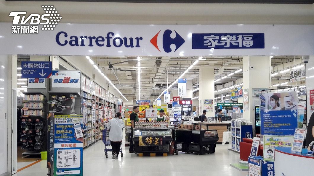 家樂福在全台58家店鋪販售自我檢測快篩組。(示意圖/shutterstock達志影像)