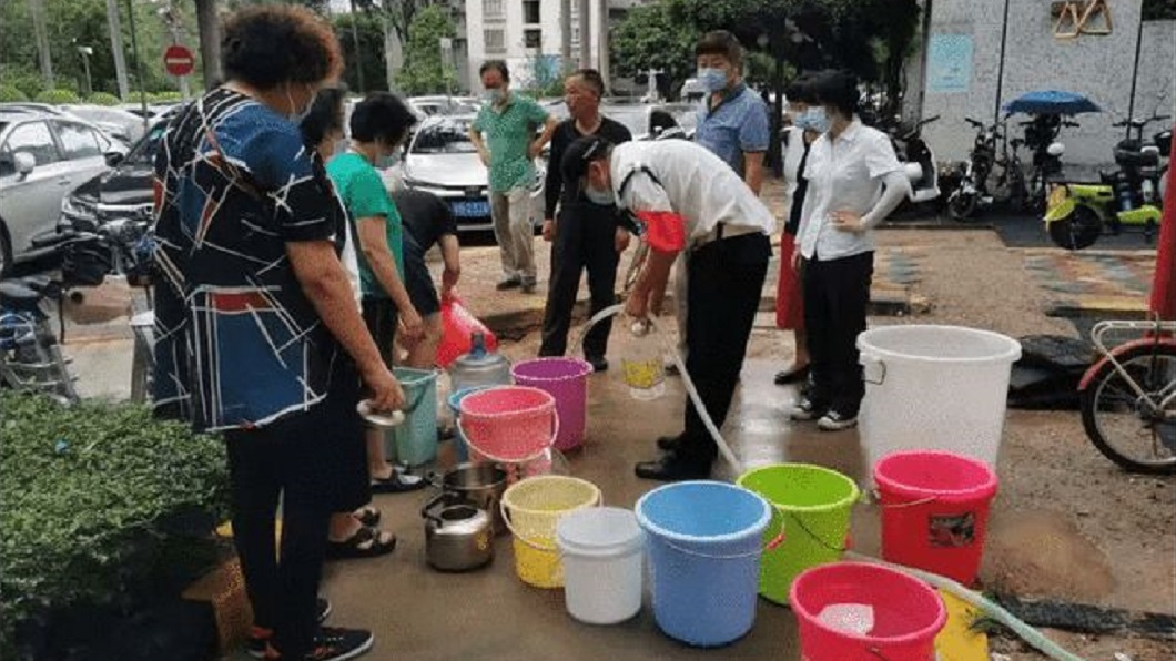 污水倒灌供水池　陸住戶連喝2月糞水「洗澡愈洗愈臭」