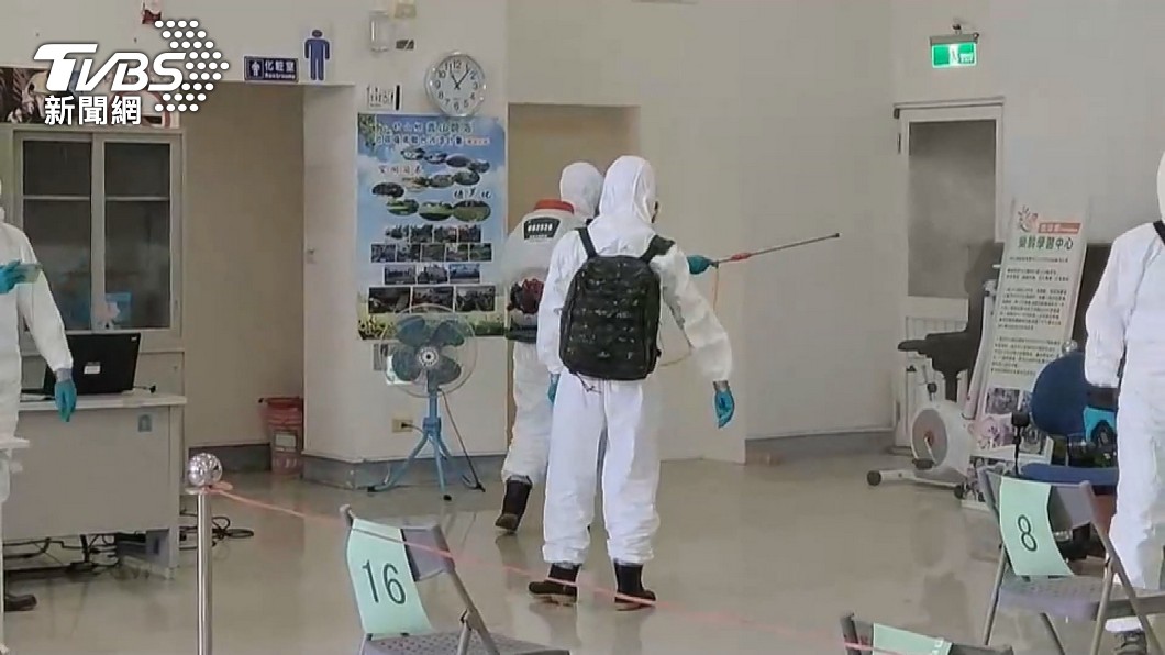 全球施打1劑疫苗的覆蓋率23%雖然有助於疫情往下走,但距離群體免疫還有距離。(圖/TVBS資料畫面)