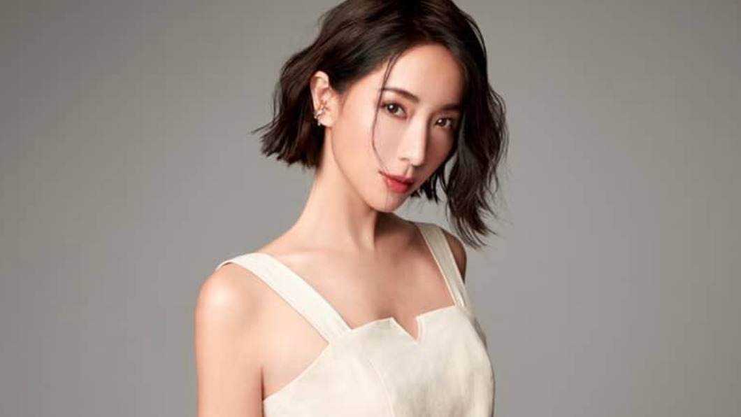 隋棠近日釋出一波形象照，短髮造型讓人超驚艷。（圖／翻攝自隋棠臉書）