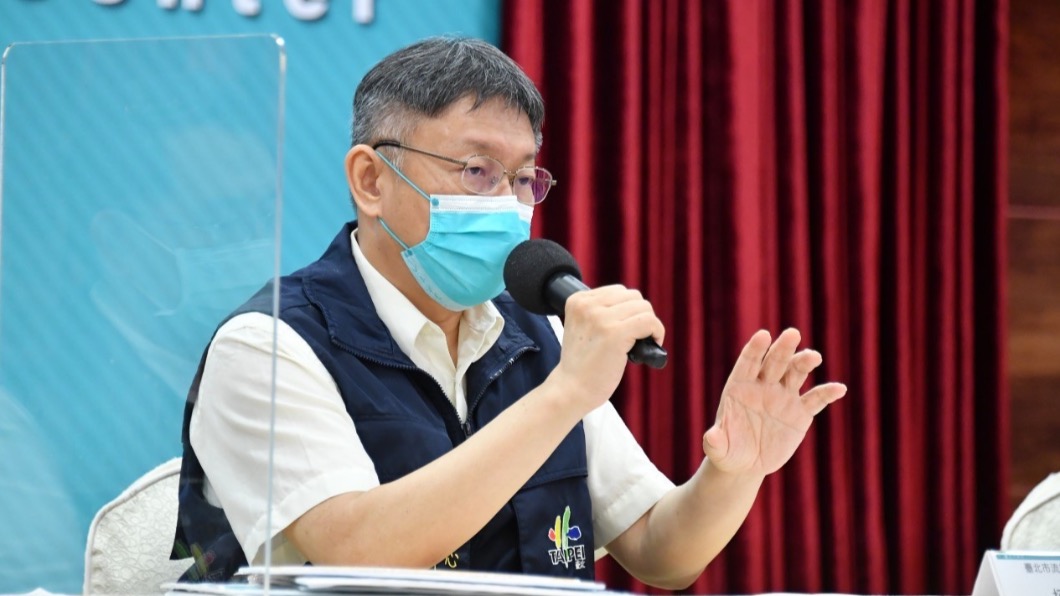 柯文哲槓唐鳳?要店家換台北通APP 北市府喊冤