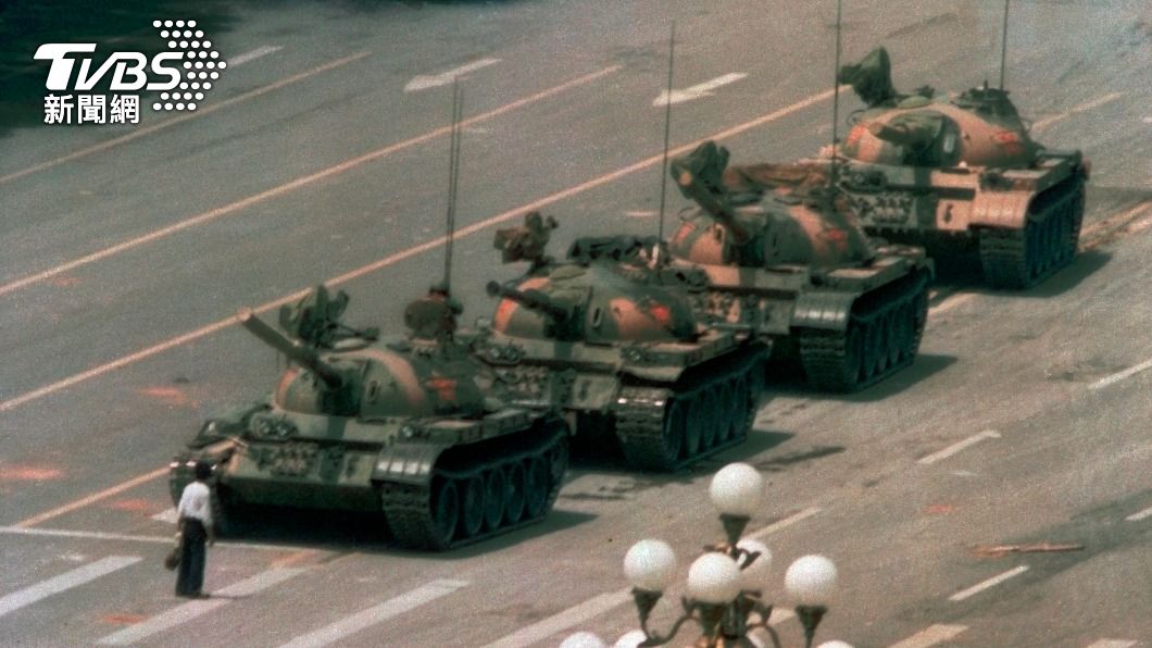 1989年6月4日北京爆發天安門事件。(圖/達志影像美聯社)
