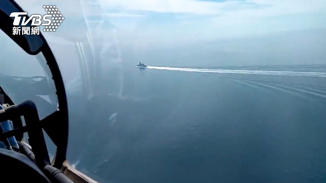 俄羅斯戰機拍到英國驅逐艦駛入克里米亞沿岸東南方。(圖/達志影像美聯社)