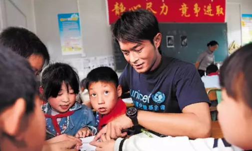 人民讚嘆古天樂是有菩薩心腸的大好人。（圖／翻攝自微博）