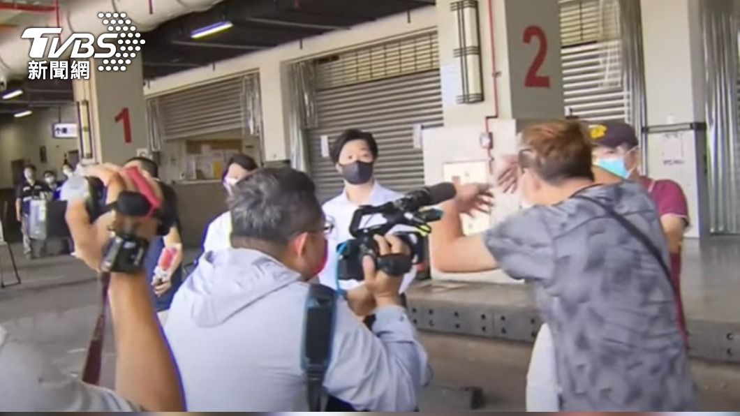 劉寶傑怒飆不是在地啦! 「真天龍人」林昶佐背景遭起底