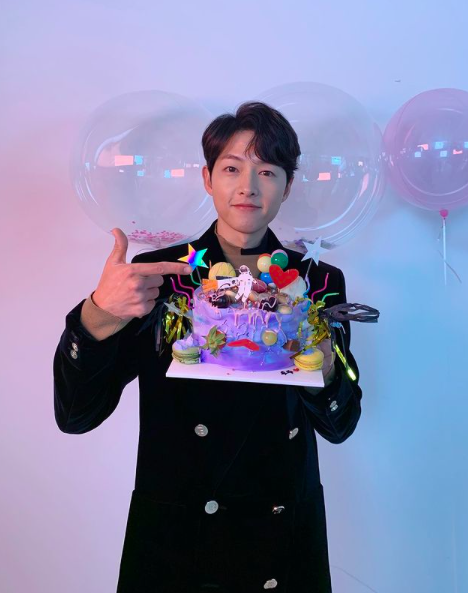 宋仲基因好友確診，被列為接觸者必須居家隔離。（圖／翻攝自hi_songjoongki IG）