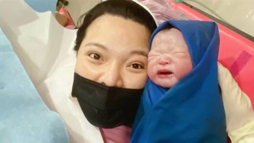 小甜甜生了！　巨蟹女兒「米苔目」報到
