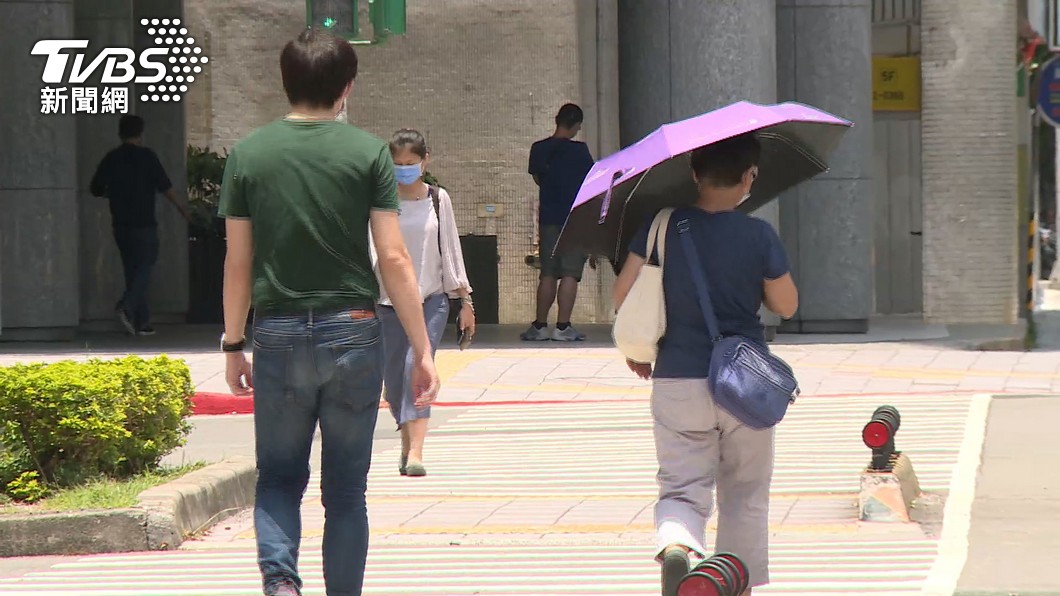 天熱易釀心肌梗塞！醫曝「危險氣溫警戒值」　風險增3倍　