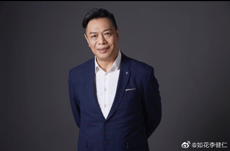 李健仁中風後積極復健。（圖／翻攝自如花李健仁微博）