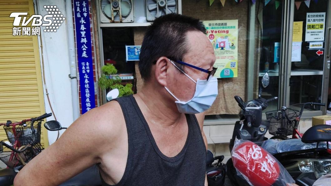 有虎林街旁邊市場攤商也不滿,不知道自己到底有沒有造冊到。(圖/TVBS)