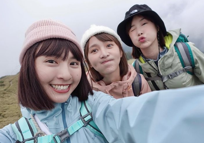 3人在疫情前時常一起出遊。(圖/翻攝自峮峮IG)