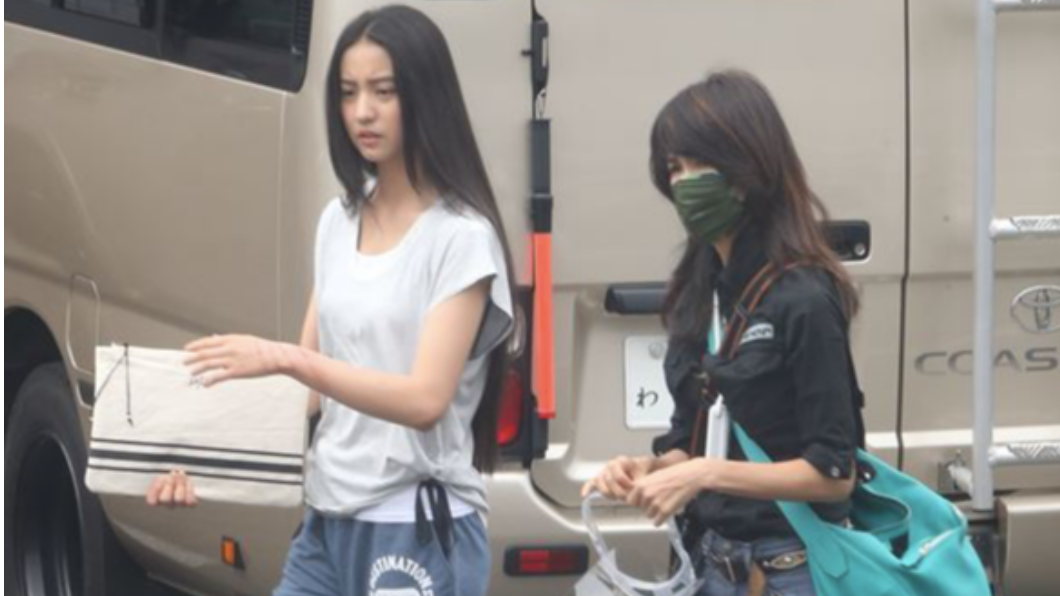 工藤靜香親自張羅女兒工作。(圖/翻攝自《女性自身》)