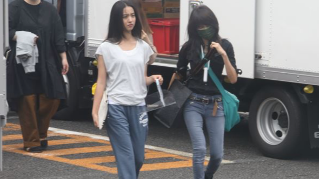 工藤靜香被劇組工作抱怨壓力大。(圖/翻攝自《女性自身》)