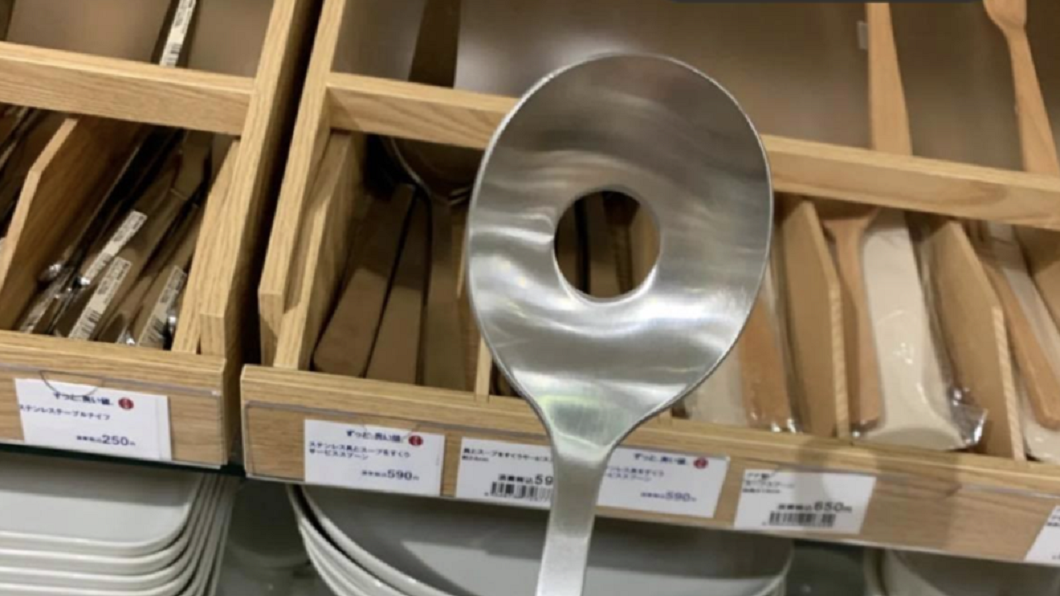 湯匙正中央「有洞」怎麼用？正解曝光沒人猜對：長知識了