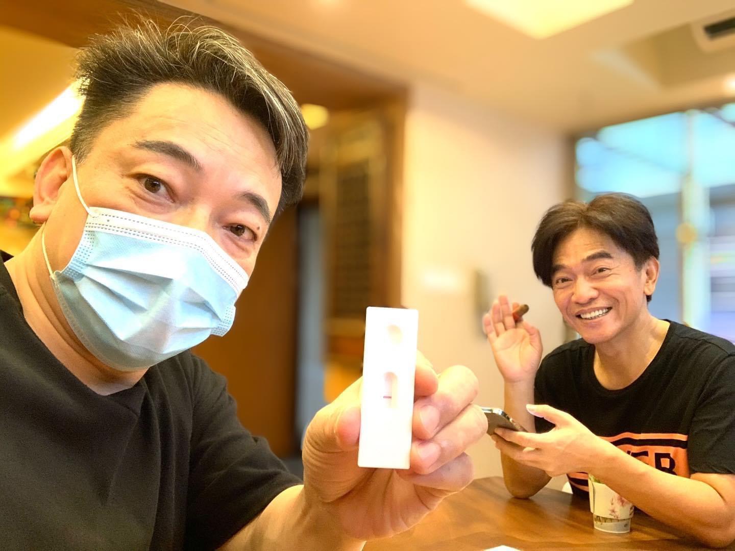 詹惟中(圖左)呼籲大家沒解封也別失望。(圖/翻攝自詹惟中臉書)