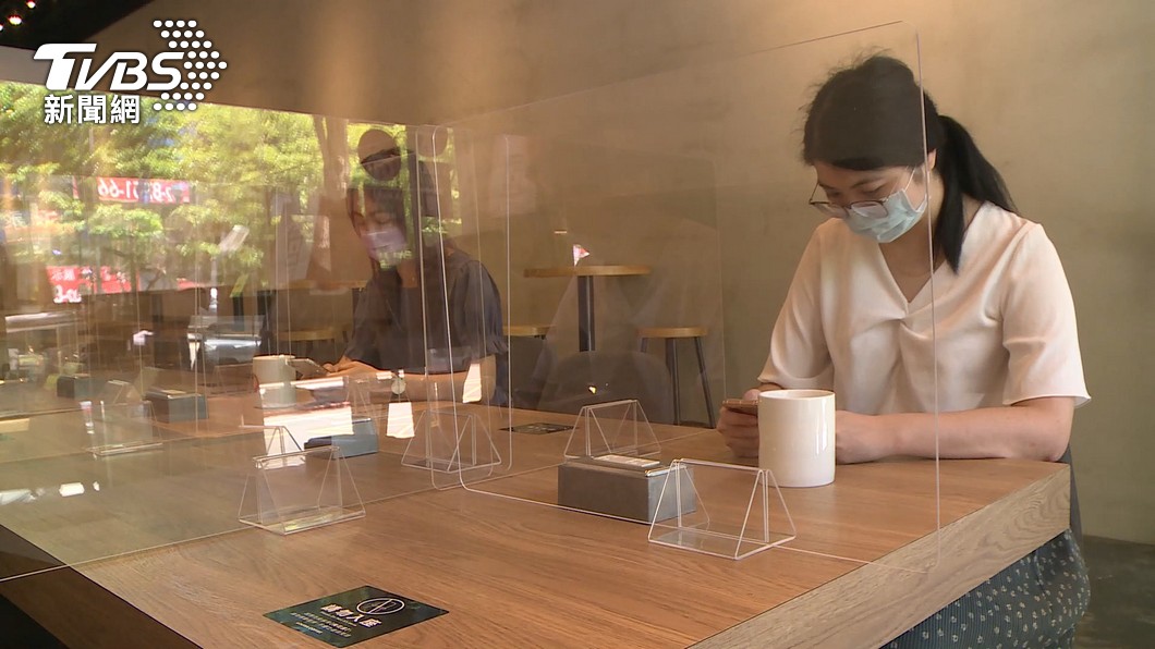 桃園不跟進微解封？　鄭文燦「逆時中」維持餐廳禁內用