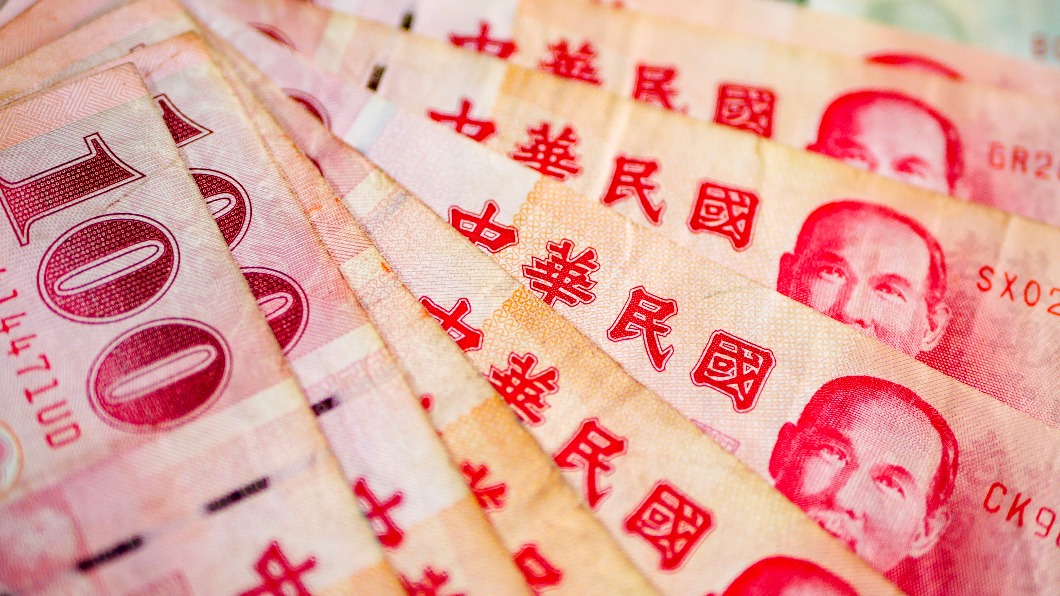 李貴敏呼籲政府普發現金。(圖/Shutterstock達志影像)