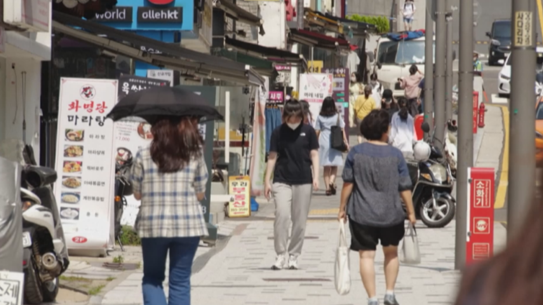 韓破1300例確診 首都圈12日升最高第四級警戒