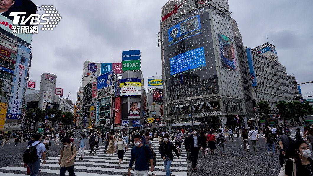 東京疫情升溫昨日再發緊急事態宣言。(圖/達志影像美聯社)