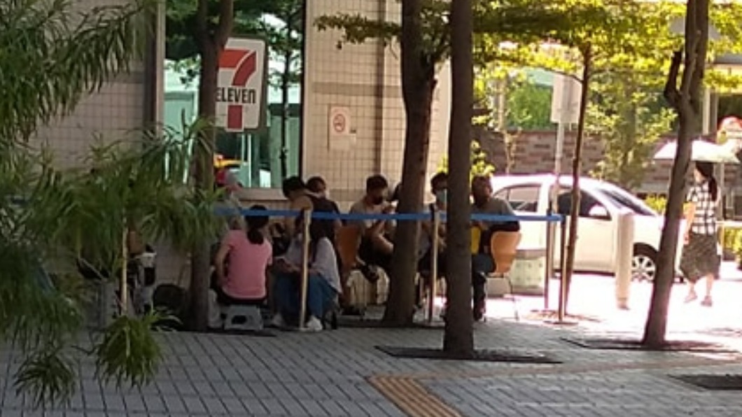 到醫院排2小時搶殘劑!清晨5點竟秒殺 「我太天真了」