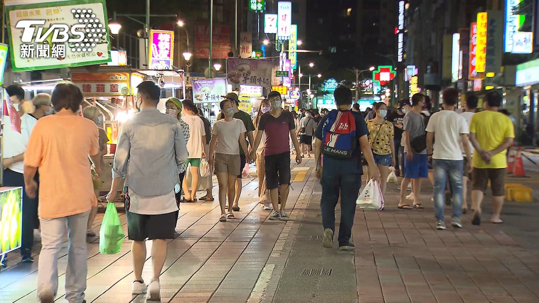 全台新冠肺炎疫情近日有趨緩之勢。(圖/TVBS)