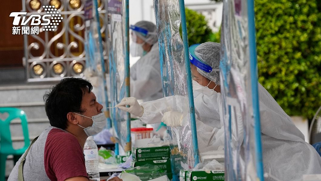 曼谷及周邊12日開始起實施宵禁等嚴格防疫規定。(圖/達志影像美聯社)