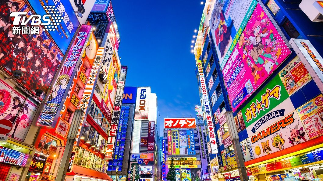 醫師分析想要出國恐要等到2023年。(示意圖/shutterstock 達志影像)