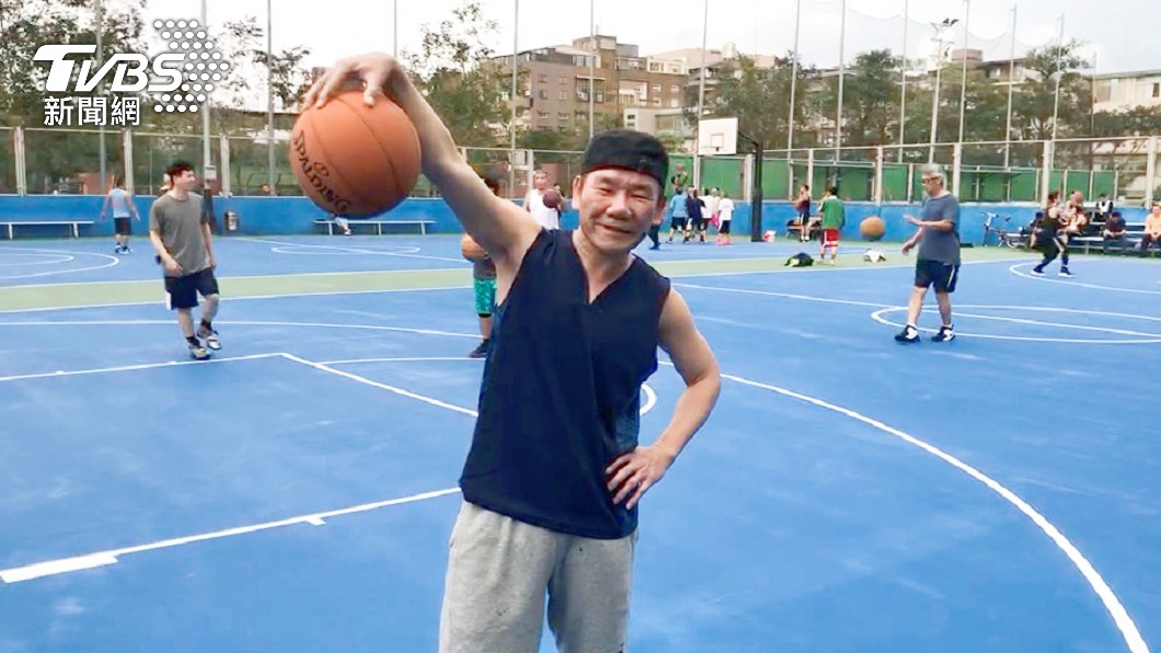 趙傳一直都有籃球魂。(圖/旋風音樂提供)