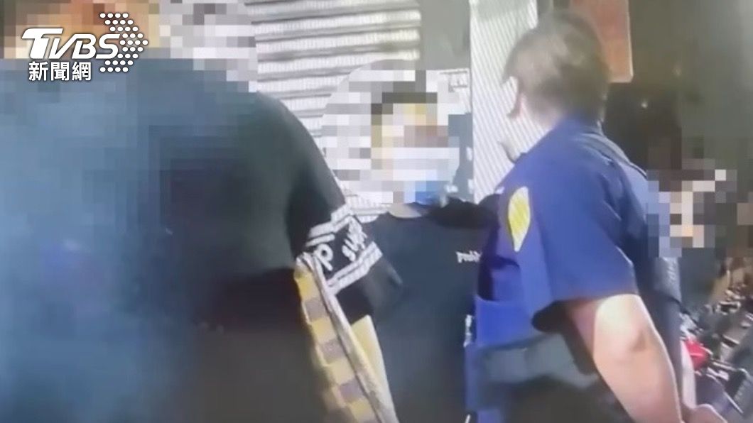 聊天太吵被報案打架!警到場盤查竟在軍人身上搜出彈簧刀