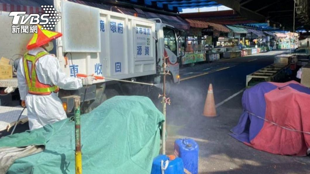 高雄興達港漁市即日起休市並全面清消。(圖/高雄市經發局提供)