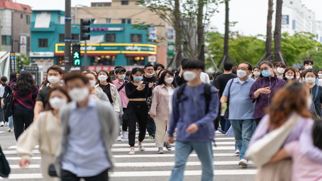 首爾今起四級警戒 人潮湧入釜山.濟州「避疫」