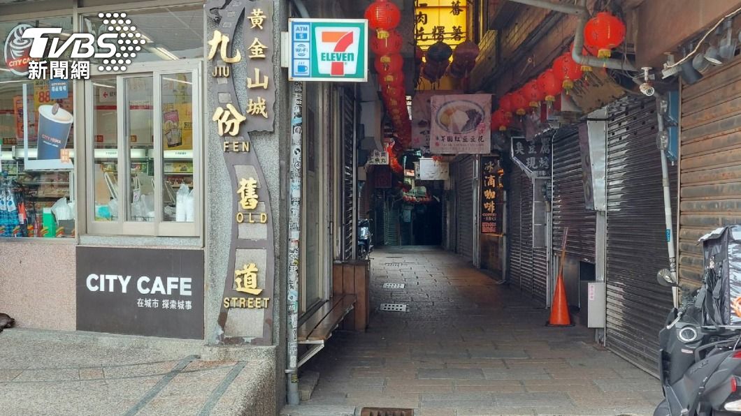 九分老街未見人潮。(圖/中央社)