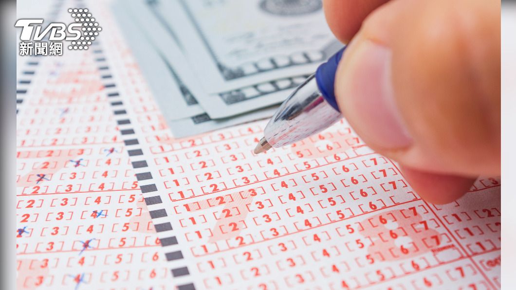 買樂透中15億瞞10年 家人全不知情「這樣錯了嗎」
