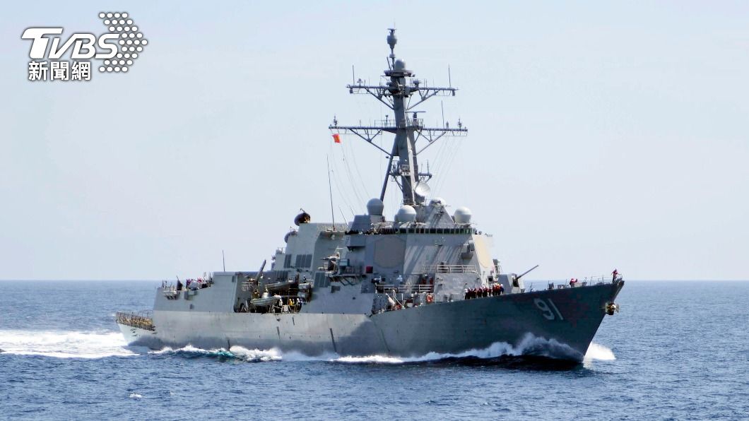 美驅逐艦、陸偵察艦現蹤花東外海 海軍嚴密監控