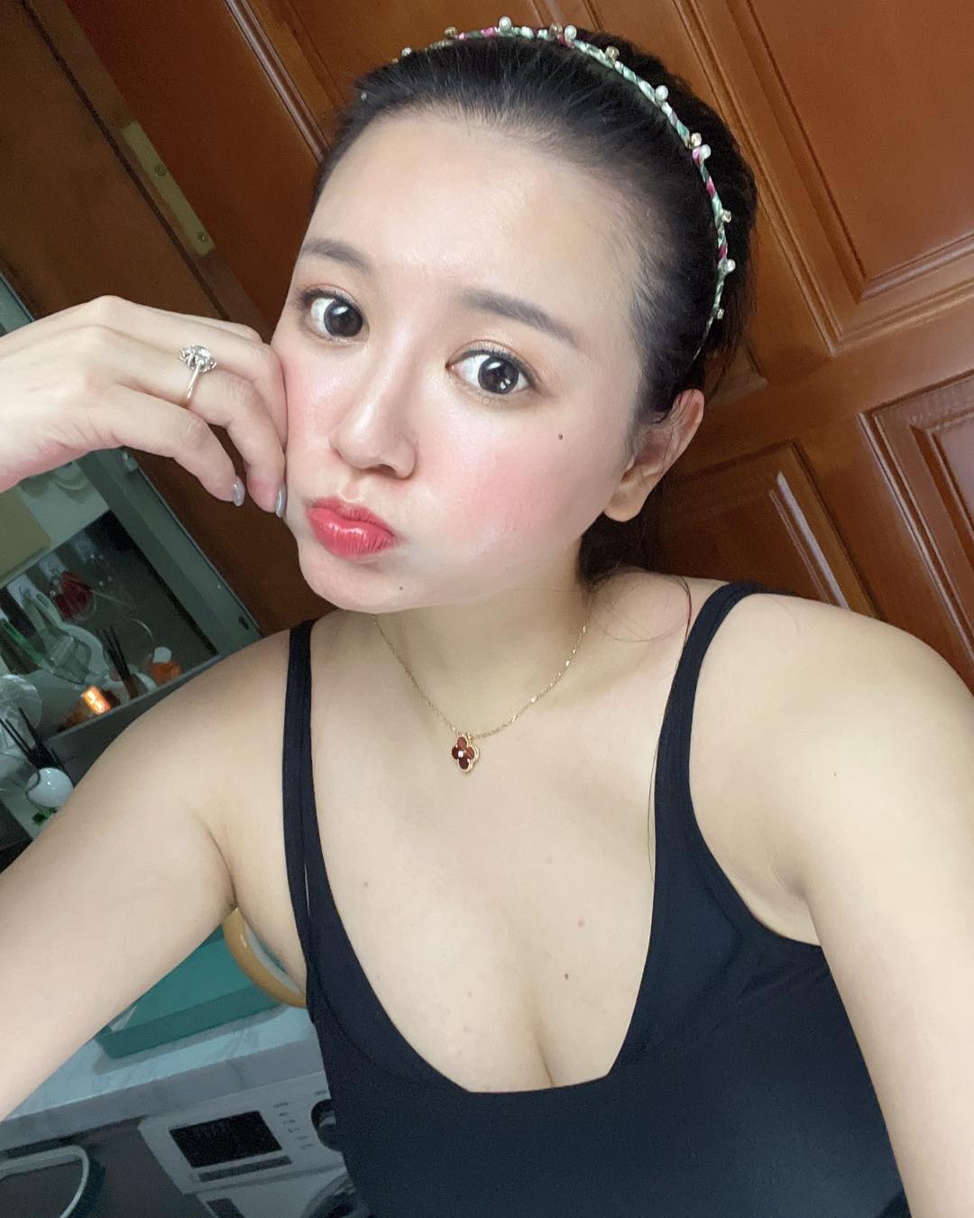 李妍瑾自曝,事發當天哭到暈倒送急診。(圖/翻攝自李妍瑾臉書)
