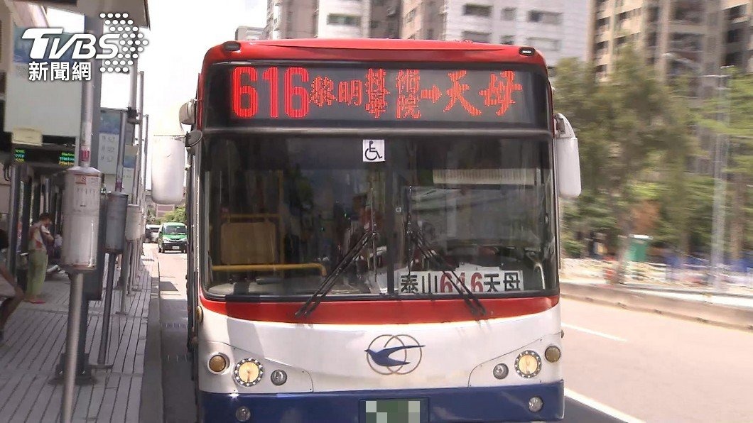 公車司機確診!醫籲牢記5關鍵:通勤族當心病毒藏這裡