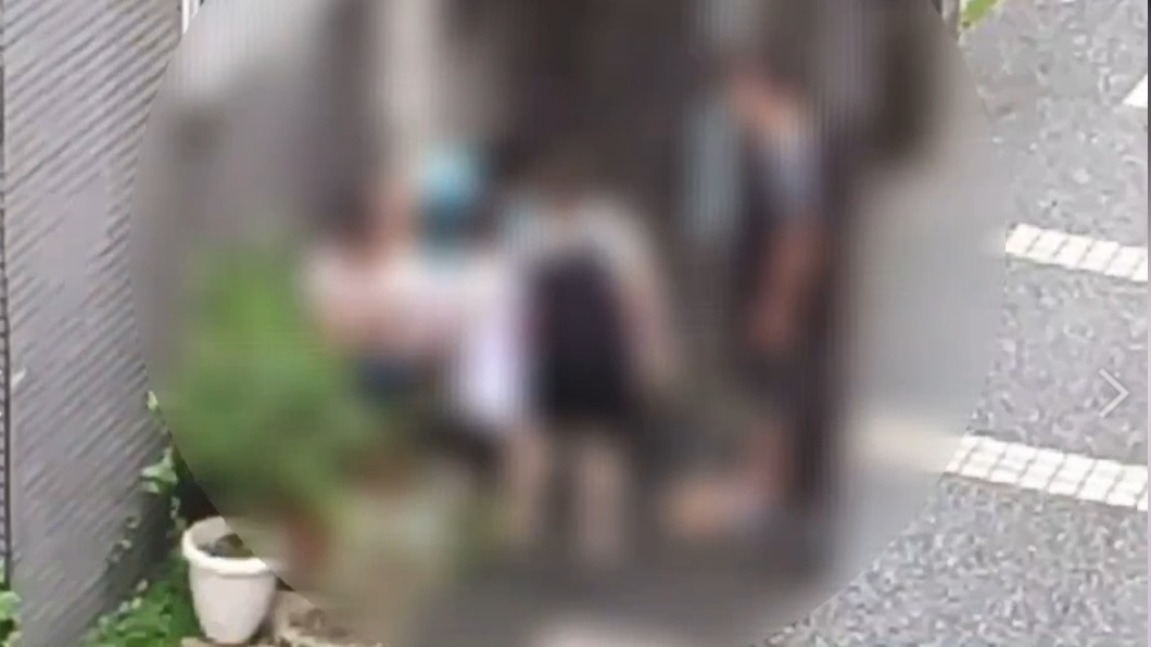 高雄大寮傳出兄持刀砍弟事件。(圖/TVBS)