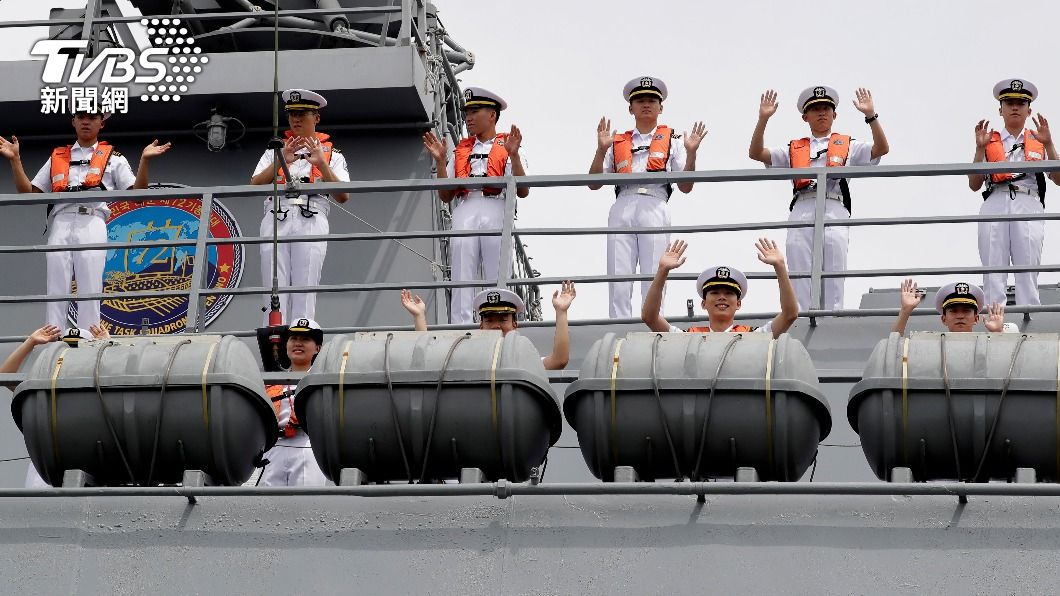 艦上300多名官兵因執行海外任務,尚未返國接種疫苗。(示意圖/達志影像美聯社)