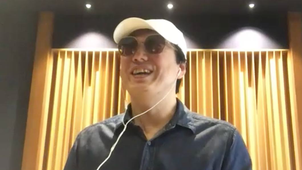 蕭煌奇罕見認愛，喊話會努力請大家吃喜酒。（圖／《Wow靠！有事嗎？》提供）