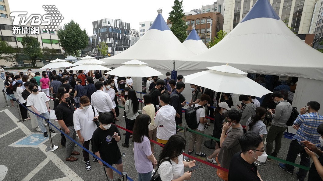 公衛專家認為第四波疫情有可能會蔓延全韓國,並在八月來到高峰。(圖/達志影像美聯社)