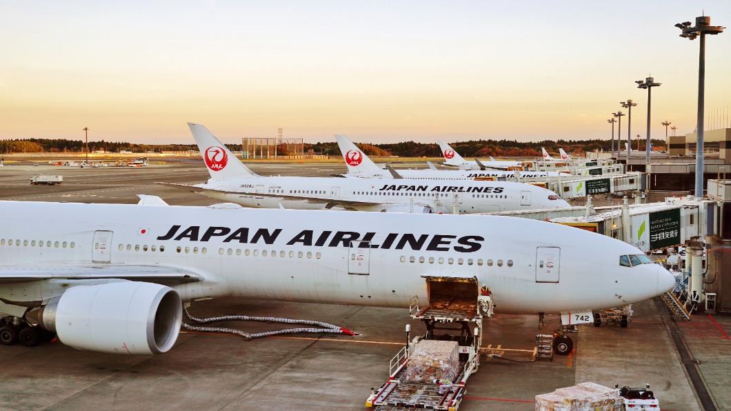 航空業活路！全日空辦機內婚禮　日航3家廉航拚觀光