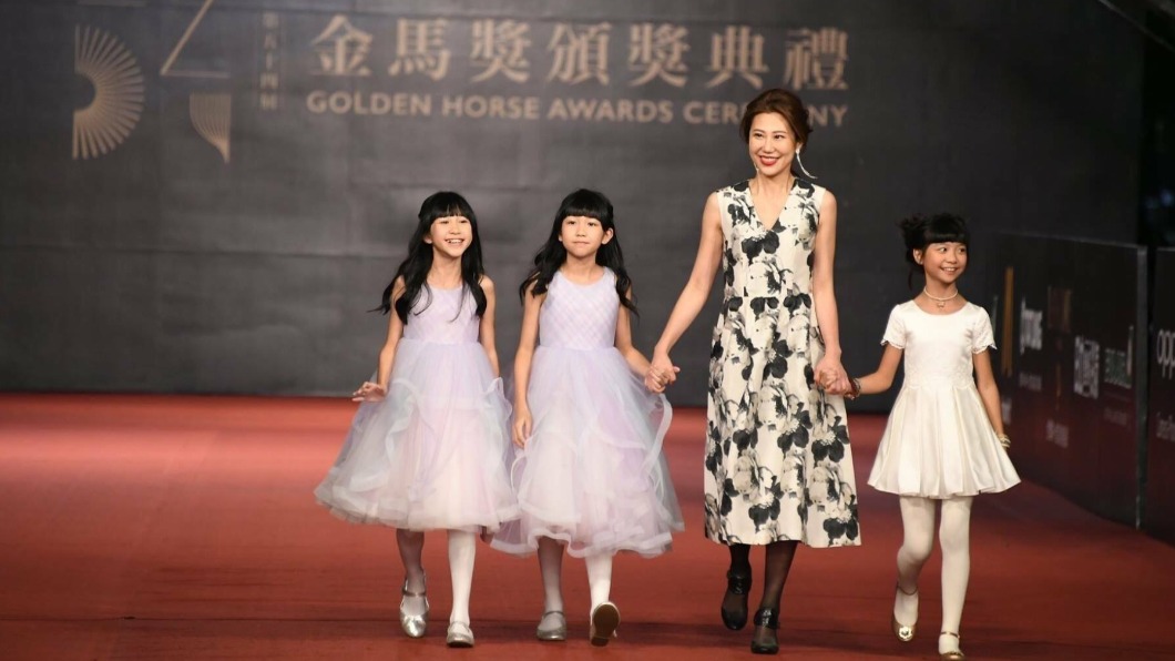 雙胞胎童星「樂樂媃媃」7年後近況曝光　進化清純美少女