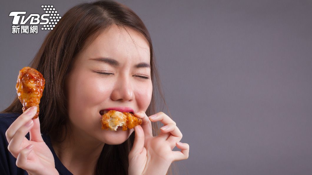 食物掉地「3秒定律」還能吃? 恐怖後果曝:幾秒都不行
