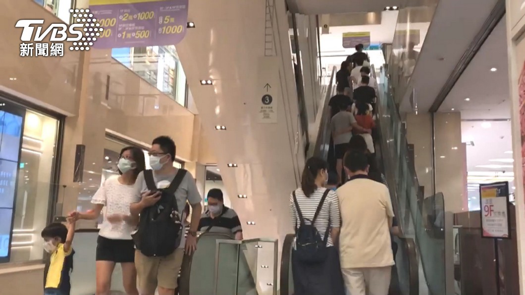 父親節將至,詢問訂位人數提升。(圖/TVBS)