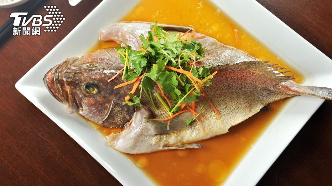 主廚莊寶國表示，吃魚是減肥的最佳選擇。（圖／shutterstock達志影像）